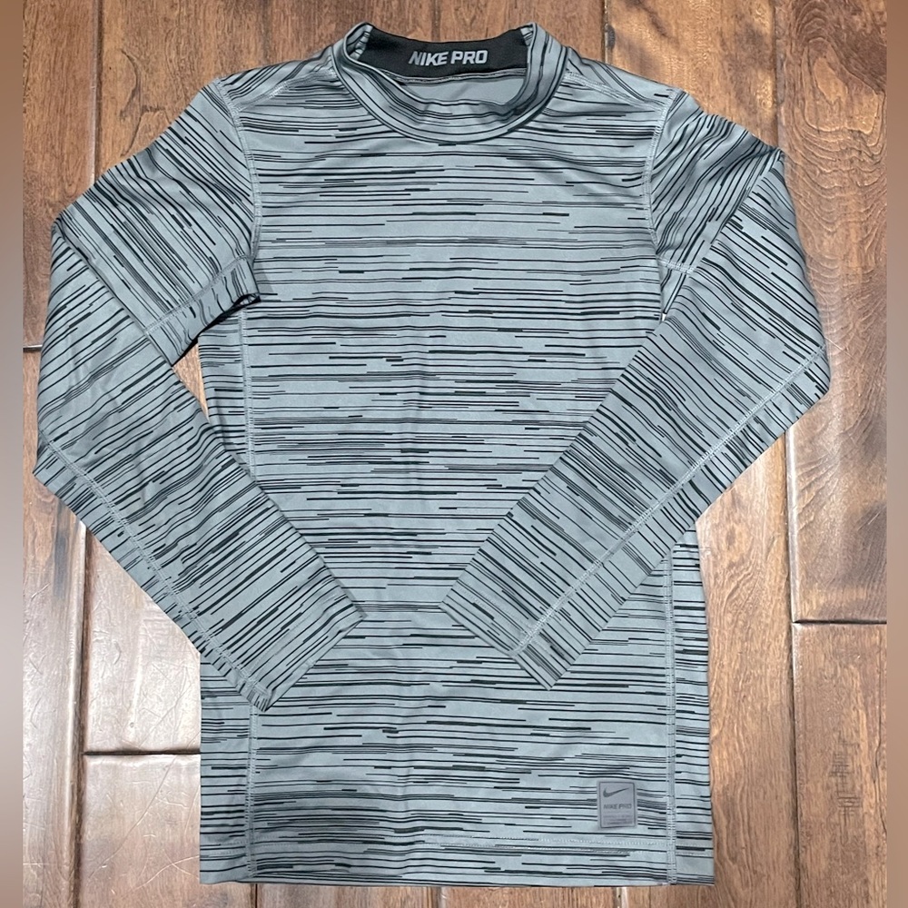 Boys Nike Dri-fit Long Sleeved Compression Shirt (Large)